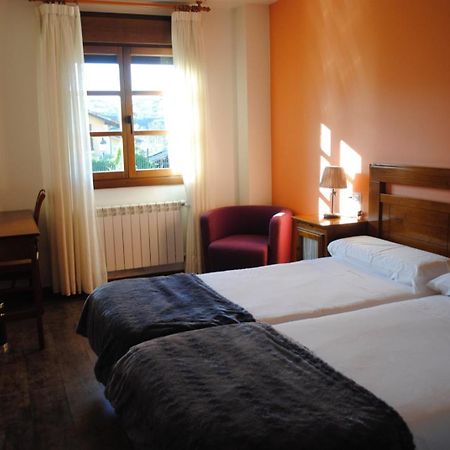 Hotel Rural Foncubierta Soto Del Barco Exteriör bild