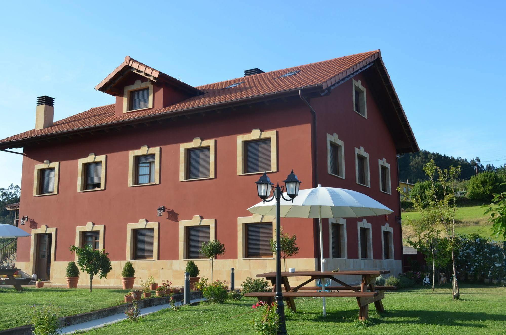 Hotel Rural Foncubierta Soto Del Barco Exteriör bild
